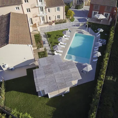 Il Tremarino Aparthotel 2*
